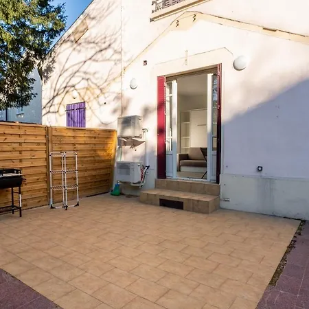 Cosy Avec Jardin Privatif Proche Transport דירה *